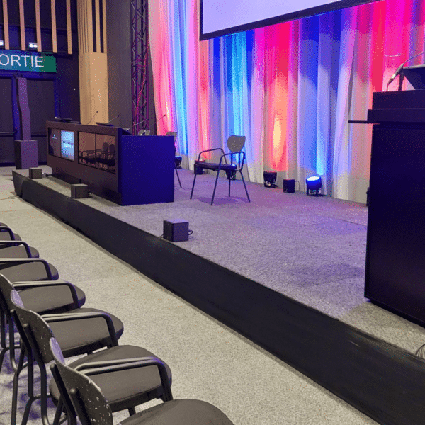 scène en location pour l'événementiel