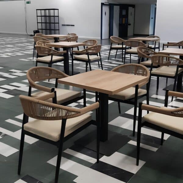 location table bois carrée