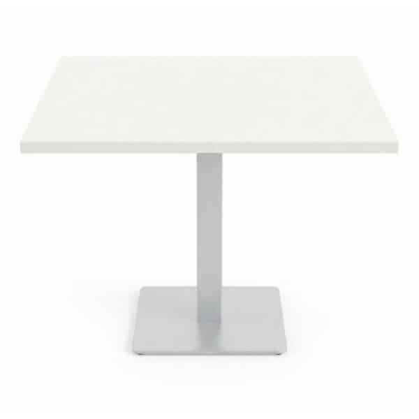Location grande table carré blanche